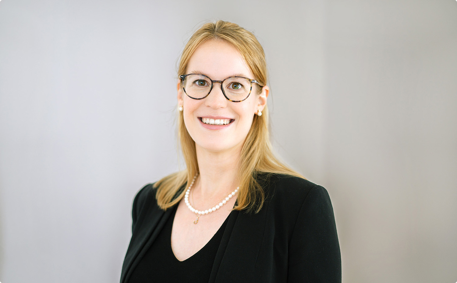 Team - Die Anwälte der Kanzlei Seitz Weckbach Fackler & Partner - Dr. Jacqueline Ruffing, Rechtsanwältin