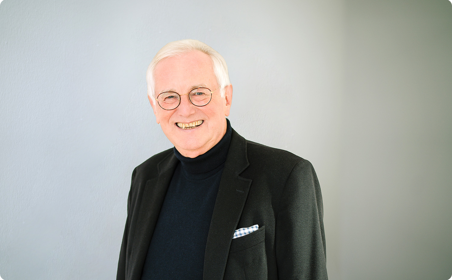 Team - Die Anwälte der Kanzlei Seitz Weckbach Fackler & Partner - Dr. Herbert Schiller (Of Counsel), Rechtsanwalt